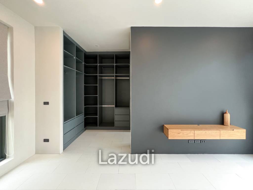5 Beds5 Baths 295 SQ.M Phu Montra K.Haad