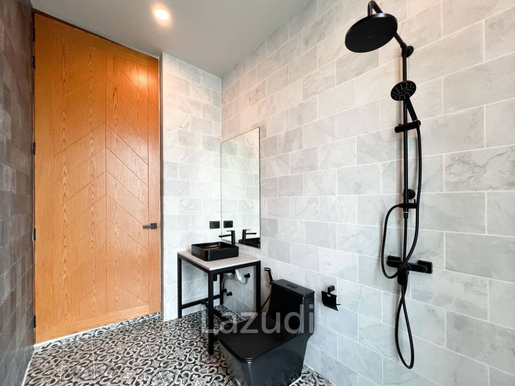 5 Beds5 Baths 295 SQ.M Phu Montra K.Haad