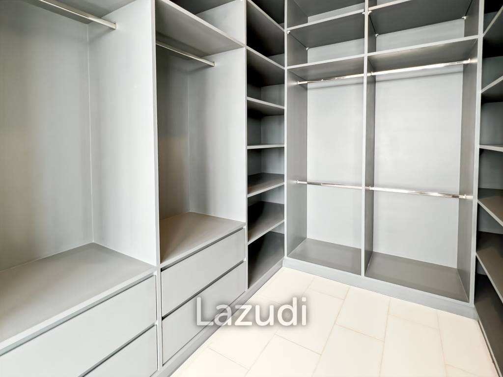 5 Beds5 Baths 295 SQ.M Phu Montra K.Haad