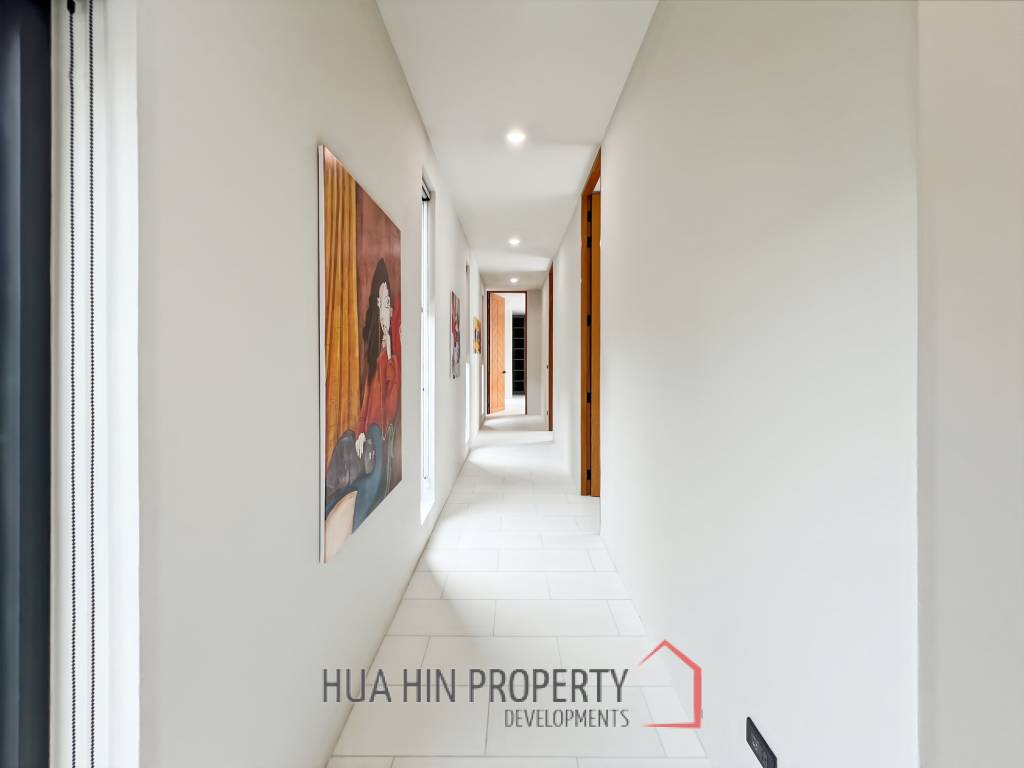 5 Bed 5 Bath 295 SQ.M Phu Montra K.Haad