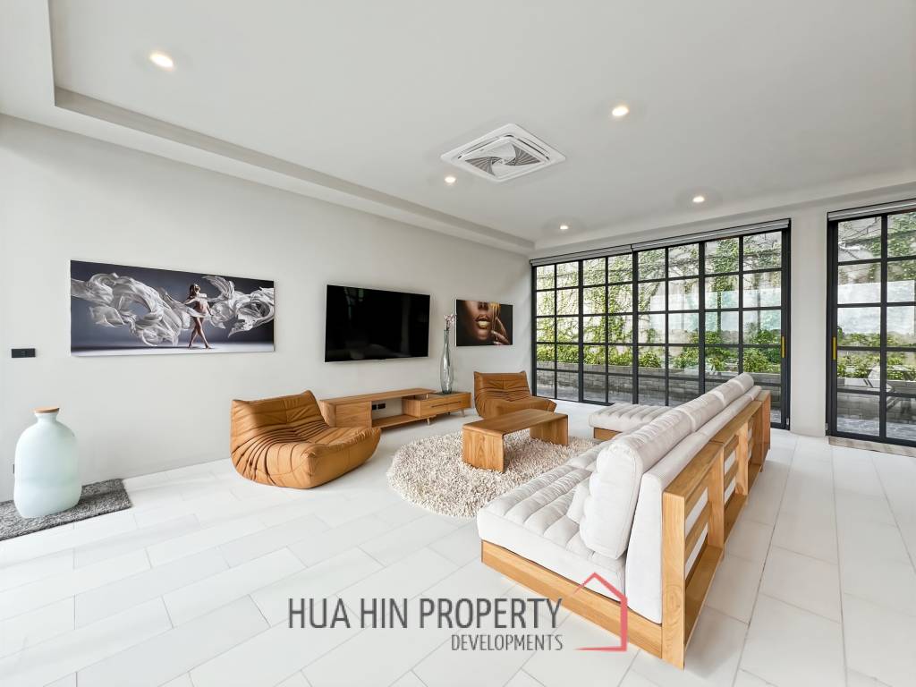 5 Beds5 Baths 295 SQ.M Phu Montra K.Haad