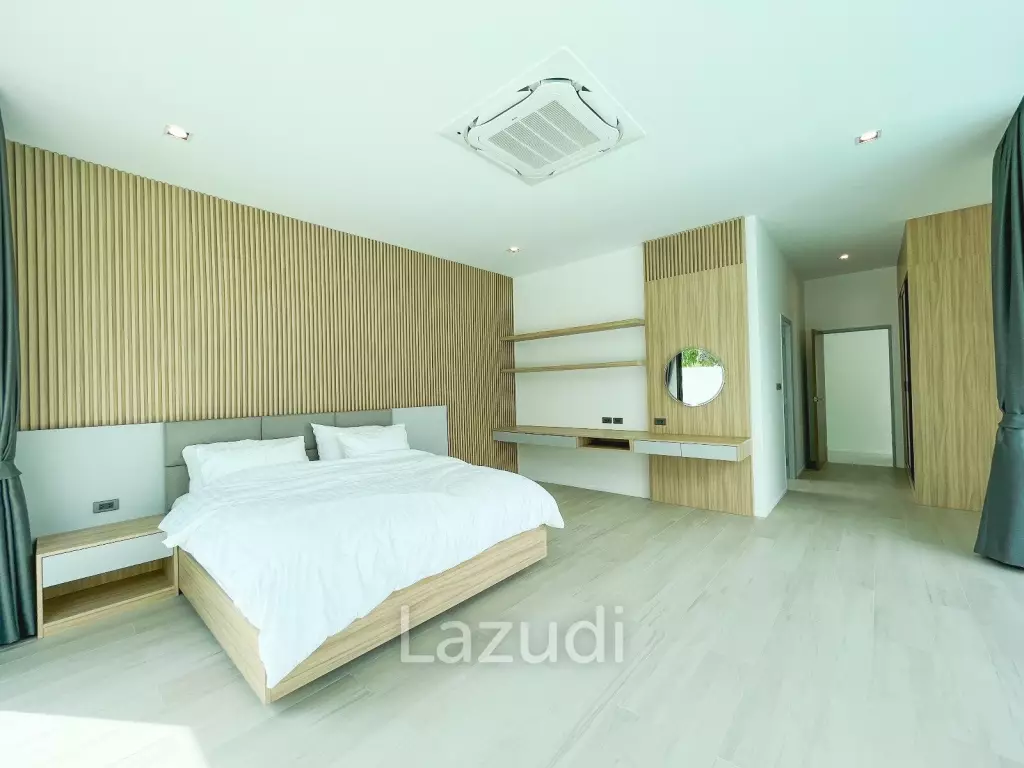 5 Bedroom Pool Villa For Sale In Thalang