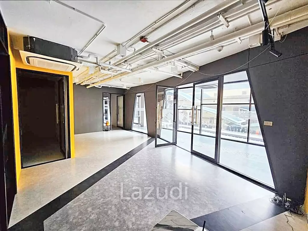 Office Space for rent at Silom Connect