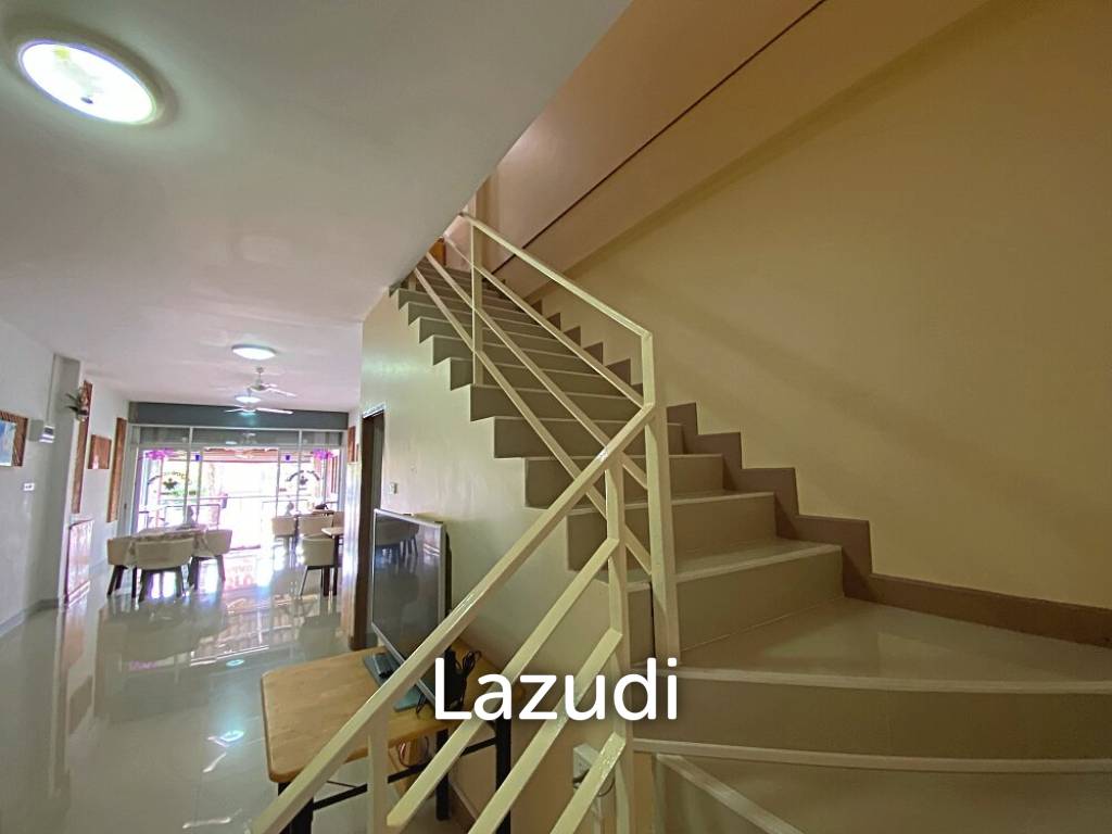 2 Story Townhouse Coffee Shop For Sale in Monmai, Hinlekfai