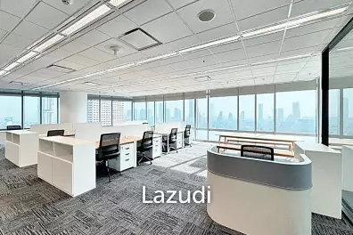 284 SQ.M Office for rent at Rama VI