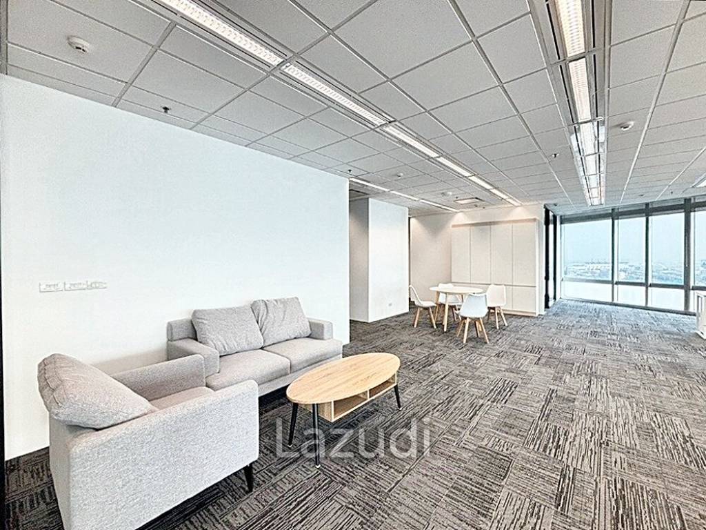 284 SQ.M Office for rent at Rama VI