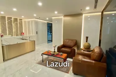 210 SQ.M Office for rent in Asoke area