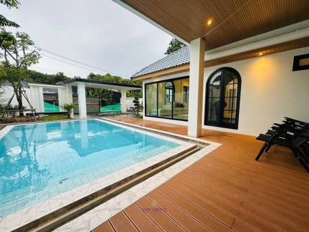 4 Bedroom Pool Villa For Sale  In Muang Phuket