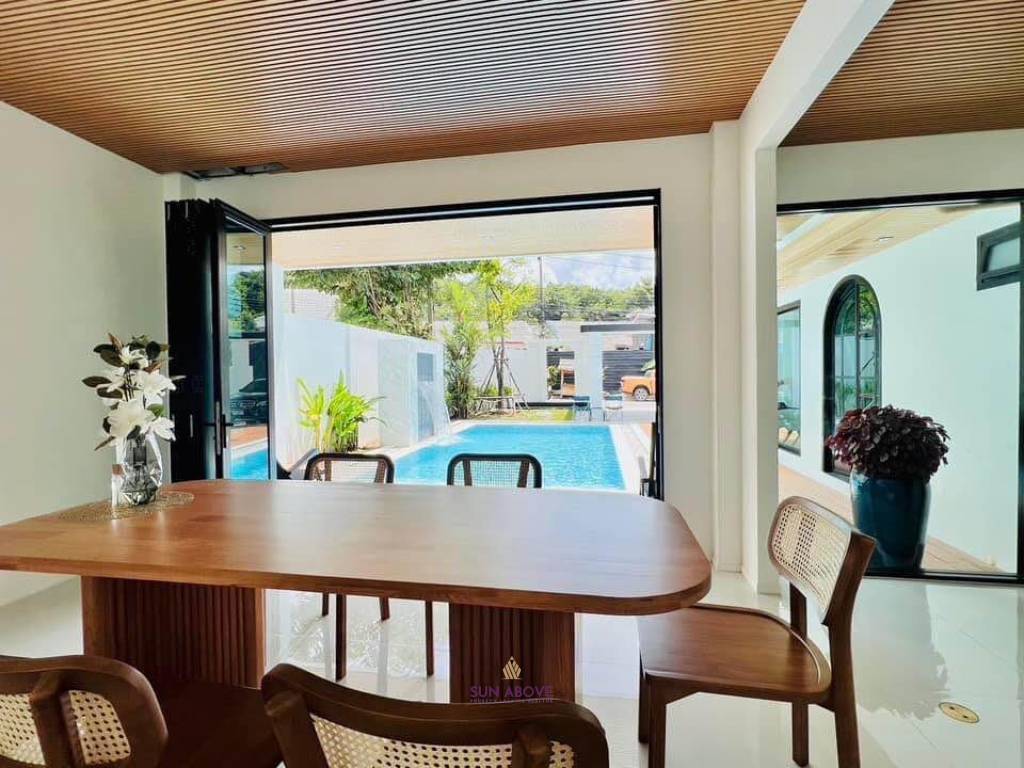 4 Bedroom Pool Villa For Sale  In Muang Phuket