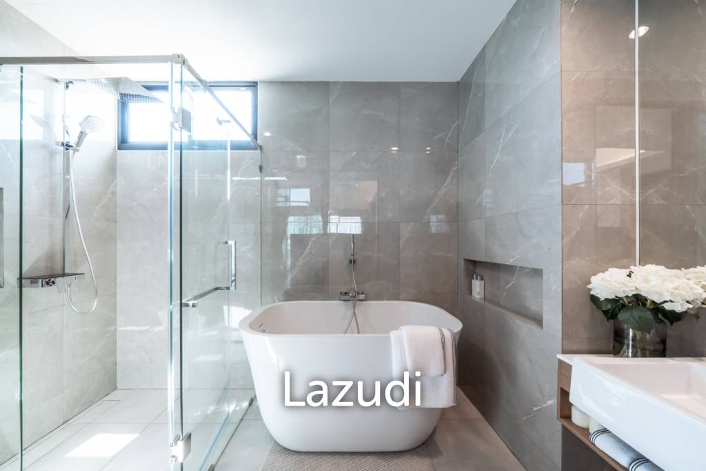 3 Beds 4 Baths 203SQ.M Nirvana DEFINE Ekkamai-Ramintra