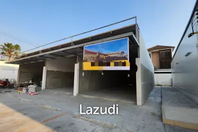 115SQM Retail Opportunity on Main Road Onnut ! 7-Eleven and Other busy Restaurants Around