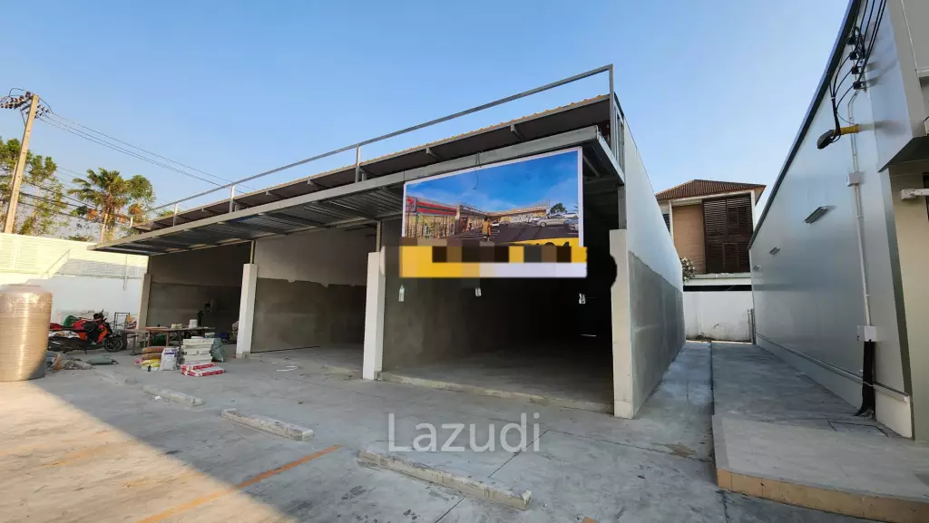 115SQM Retail Opportunity on Main Road Onnut ! 7-Eleven and Other busy Restaurants Around