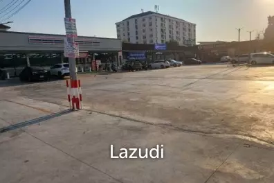 115SQM Retail Opportunity on Main Road Onnut ! 7-Eleven and Other busy Restaurants Around