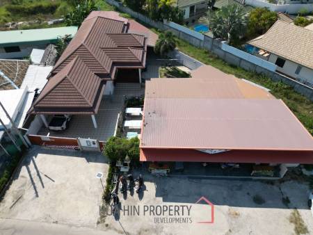 HOUSE + RESTAURANT FOR SALE : 4 bed on good location