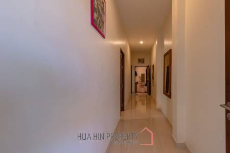 HOUSE + RESTAURANT FOR SALE : 4 bed on good location