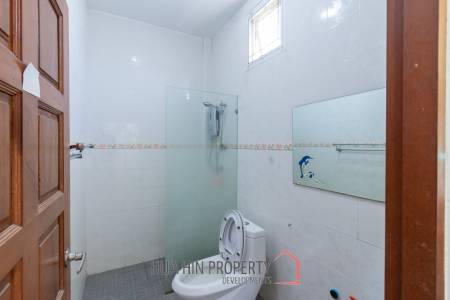 HOUSE + RESTAURANT FOR SALE : 4 bed on good location