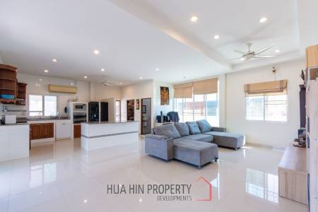 HOUSE + RESTAURANT FOR SALE : 4 bed on good location