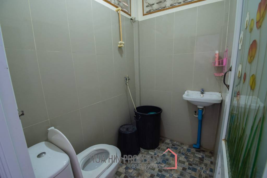 HOUSE + RESTAURANT FOR SALE : 4 bed on good location
