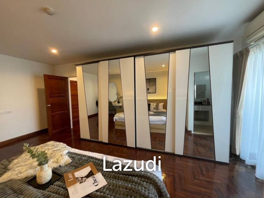 1 Bed 2 Bath 65 SQ.M Phayathai Plaza