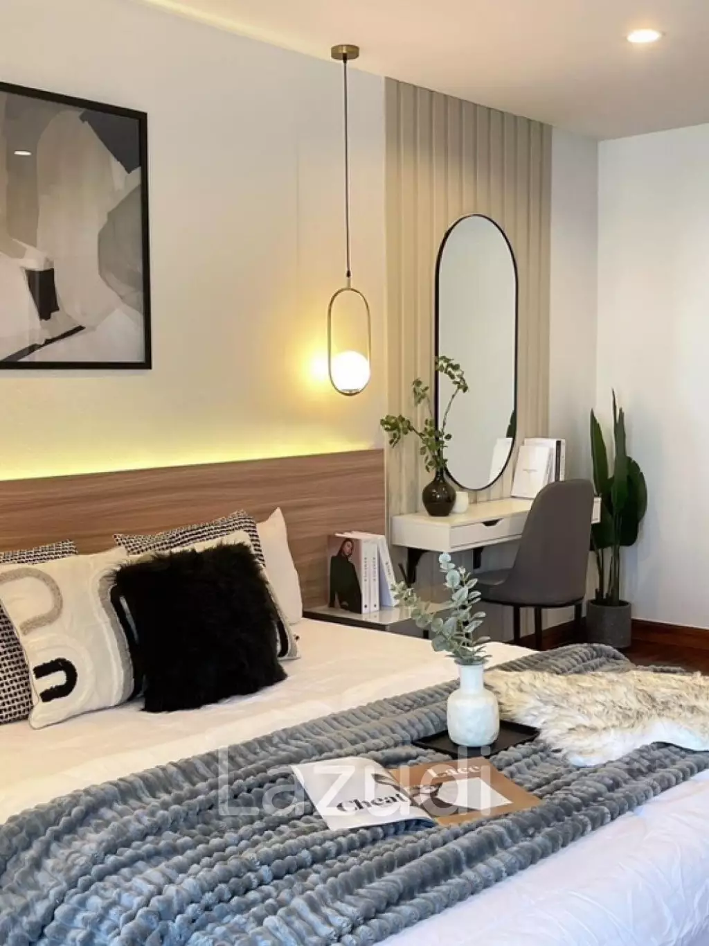 1 Bed 2 Bath 65 SQ.M Phayathai Plaza