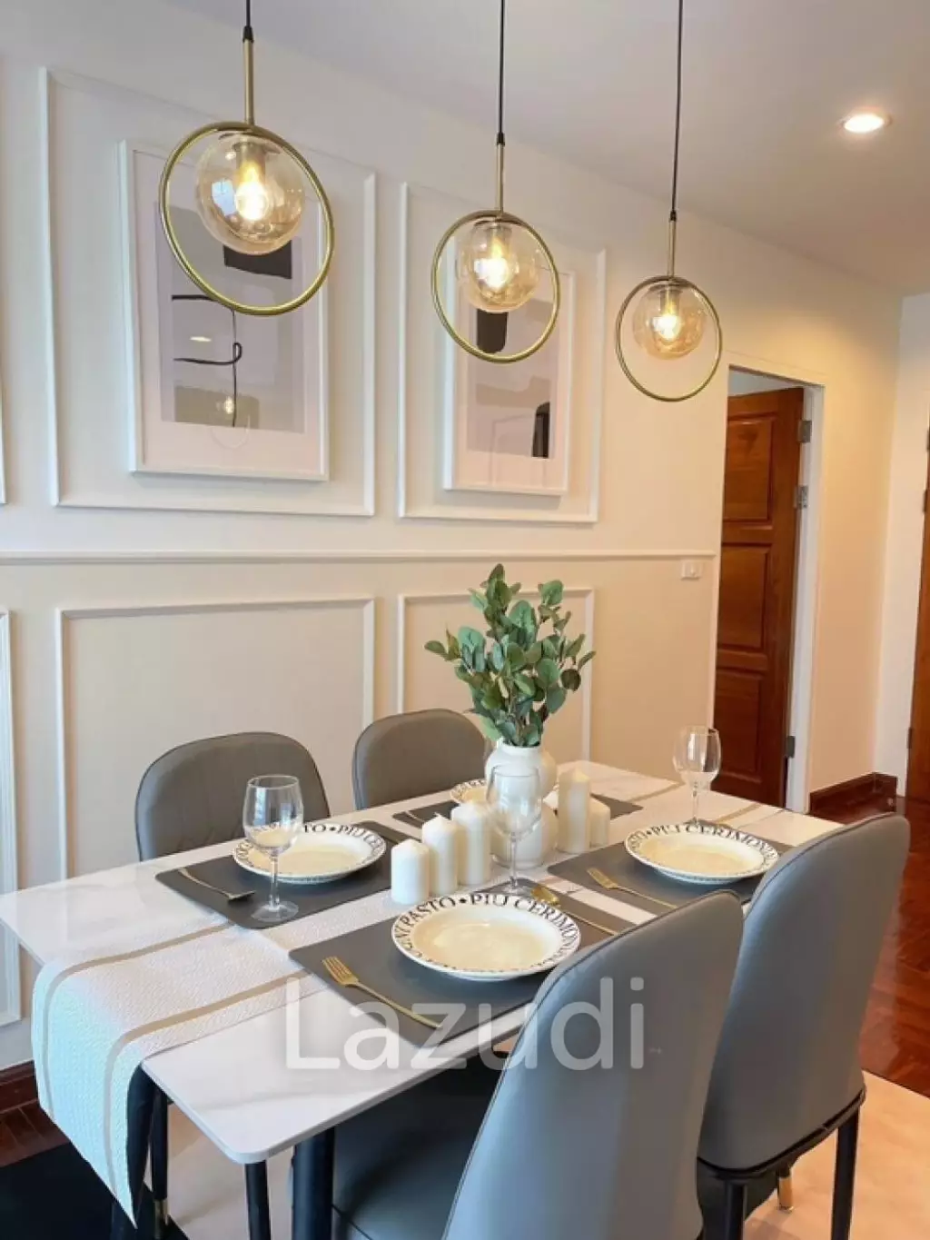 1 Bed 2 Bath 65 SQ.M Phayathai Plaza
