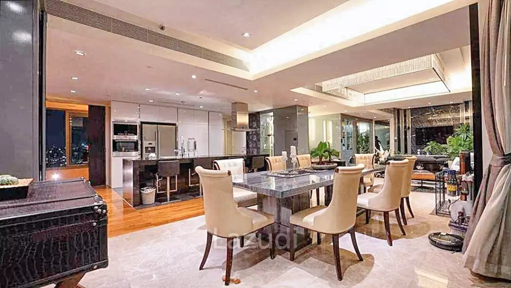 3 Bedrooms 5 Bathrooms 243 SQ.M The Pano