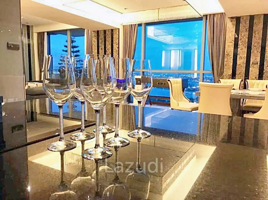 3 Bedrooms 5 Bathrooms 243 SQ.M The Pano