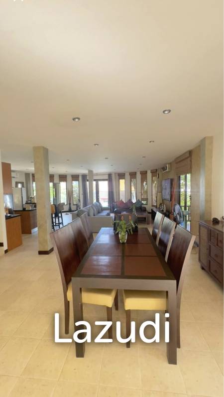 House For Sale Located in Bangrak Koh Samui