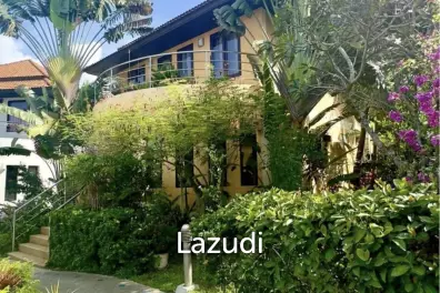 House For Sale Located in Bangrak Koh Samui