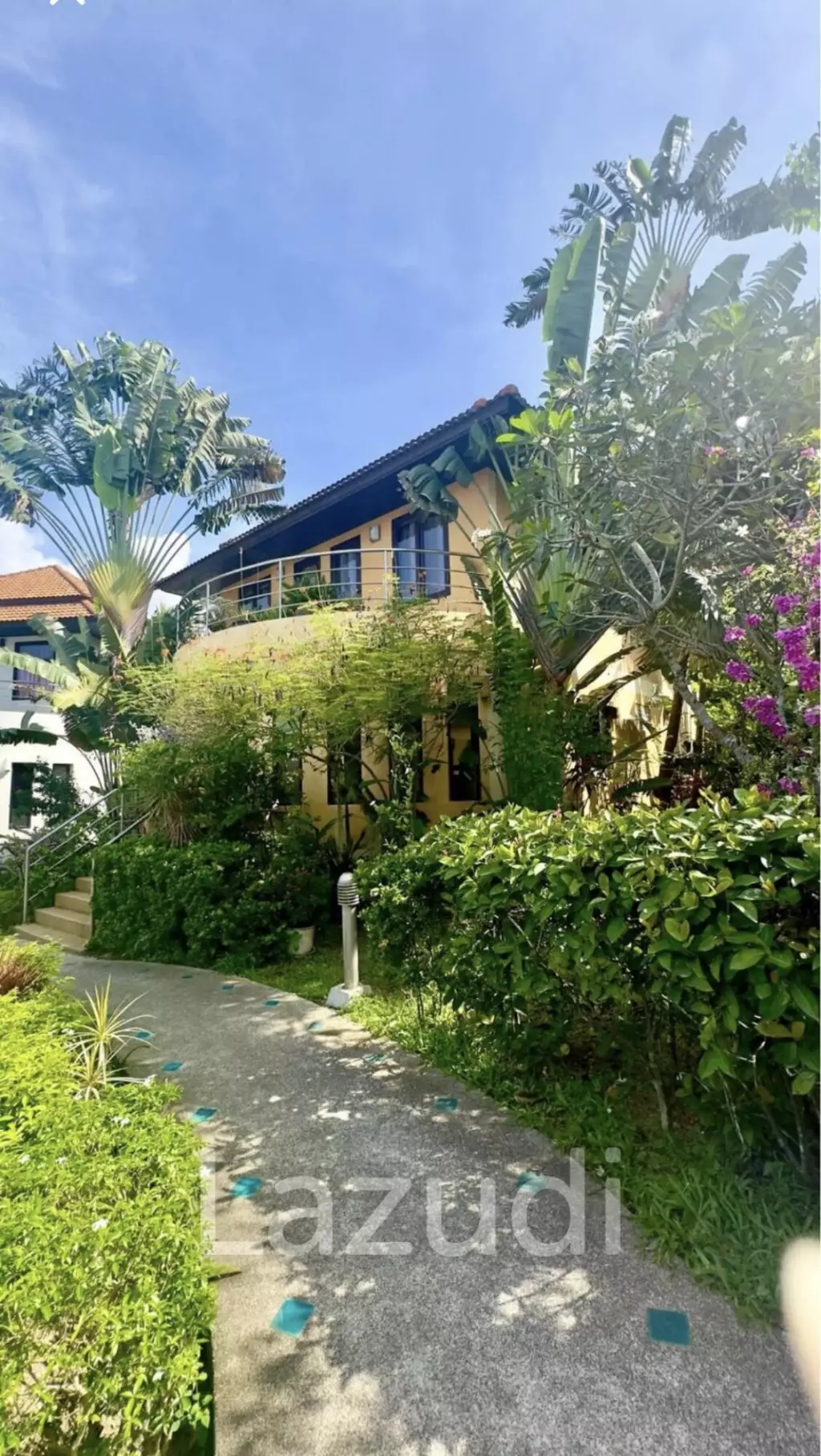 House For Sale Located in Bangrak Koh Samui