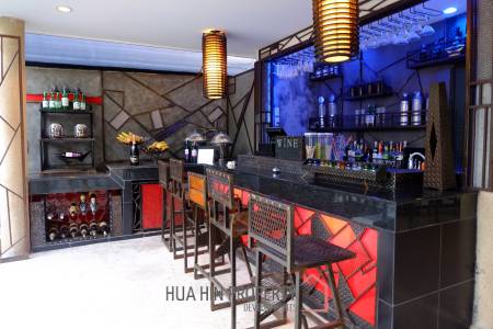 6 Bedroom Luxury Private Secure Villa For Sale