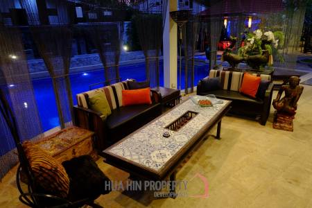 6 Bedroom Luxury Private Secure Villa For Sale