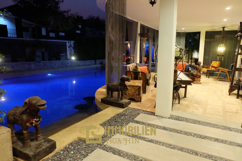 6 Bedroom Luxury Private Secure Villa For Sale