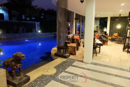 6 Bedroom Luxury Private Secure Villa For Sale