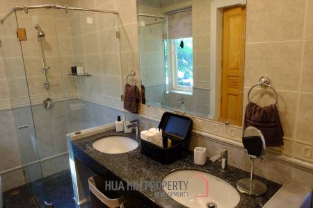 6 Bedroom Luxury Private Secure Villa For Sale