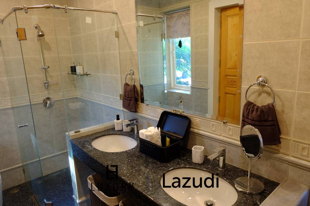 1,017 m² 6 Chambre 7 Salle de bain Villa Pour Vente