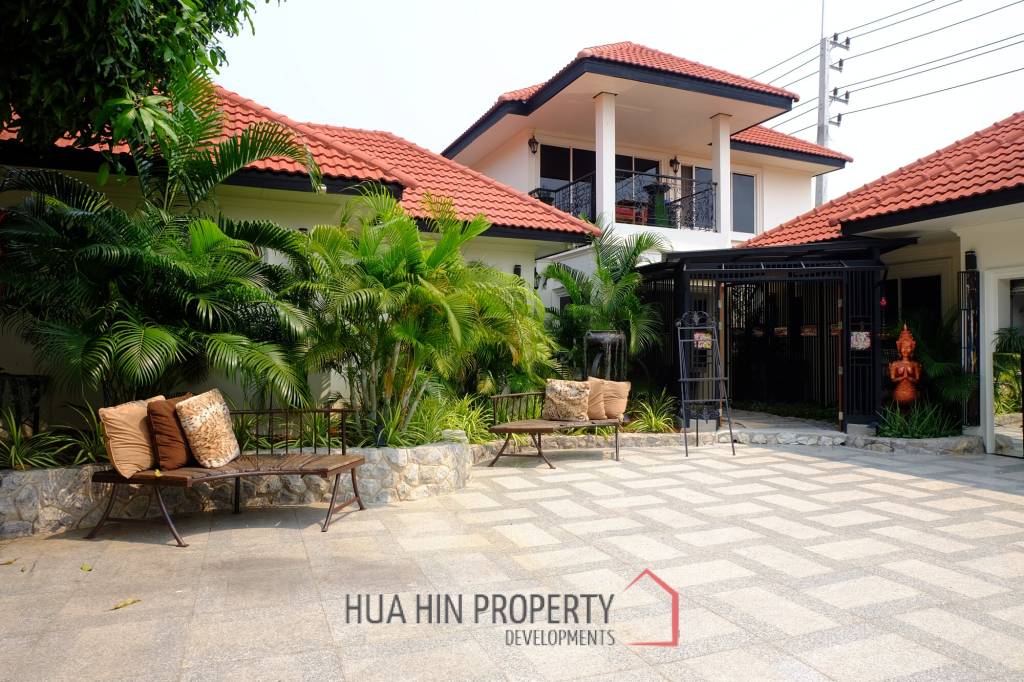 6 Bedroom Luxury Private Secure Villa For Sale