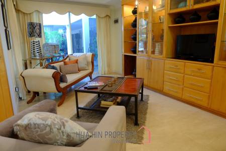 6 Bedroom Luxury Private Secure Villa For Sale