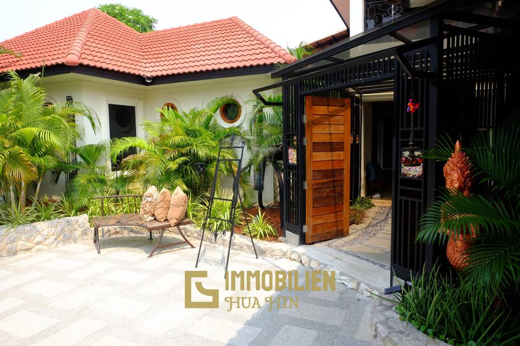 6 Bedroom Luxury Private Secure Villa For Sale