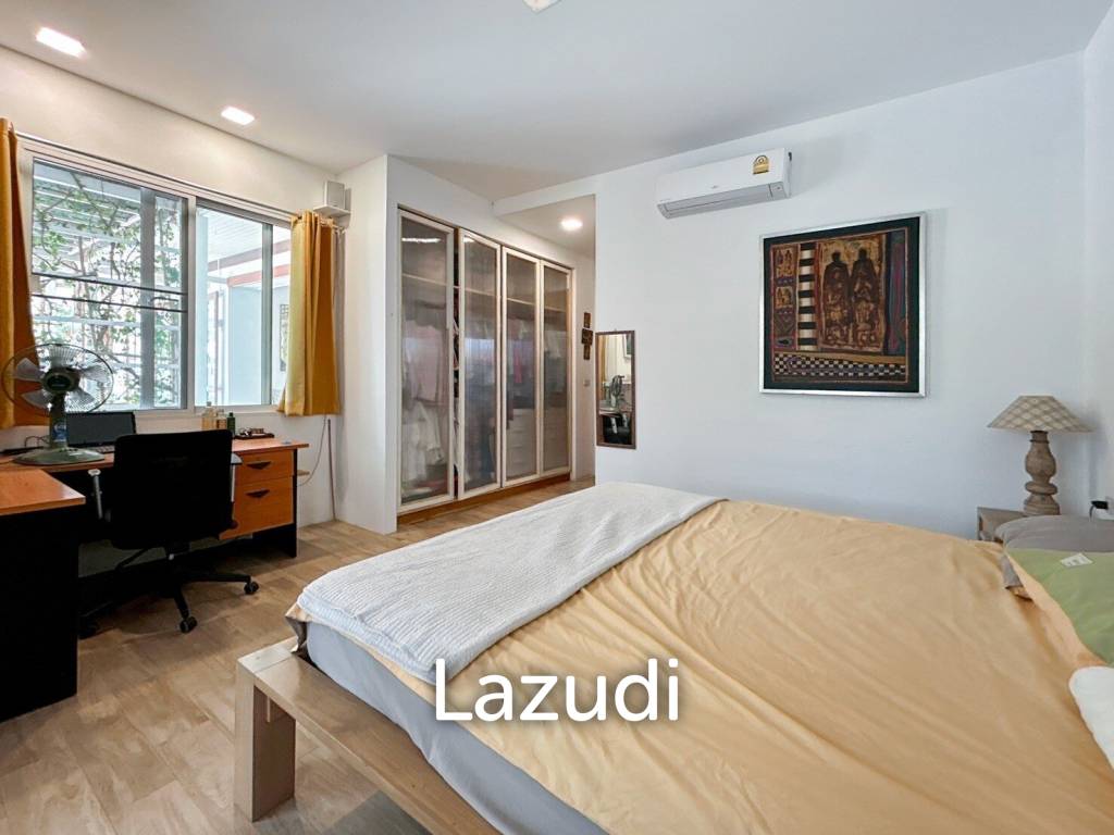 2 Bedrooms House with art gallery for sale