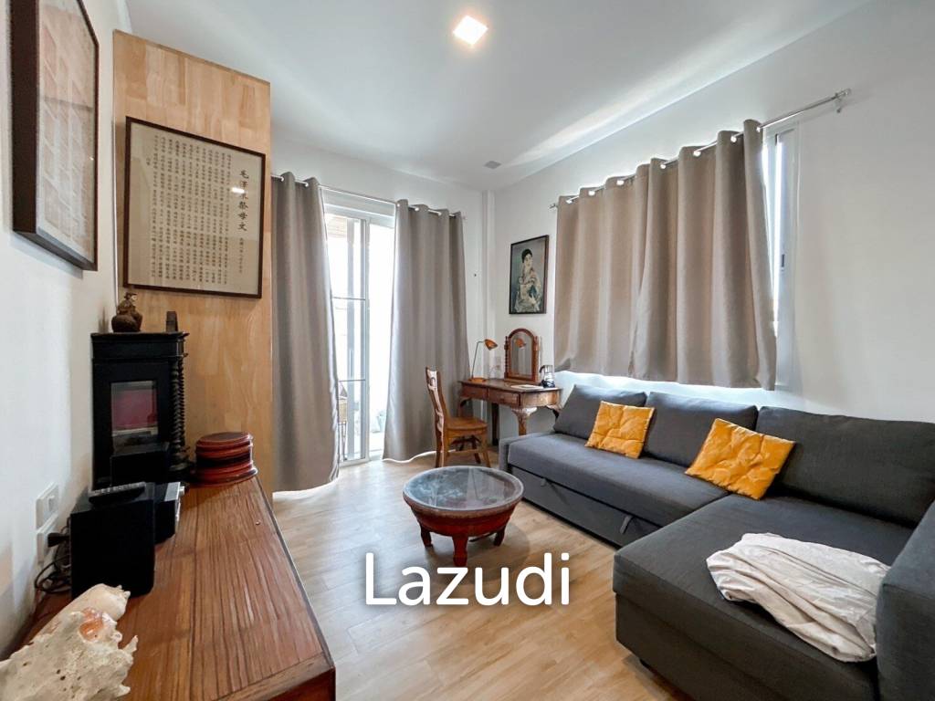 2 Bedrooms House with art gallery for sale