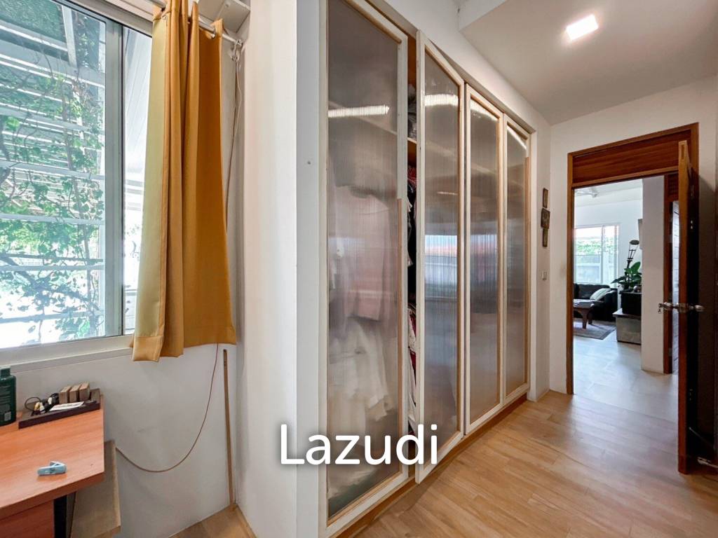 2 Bedrooms House with art gallery for sale