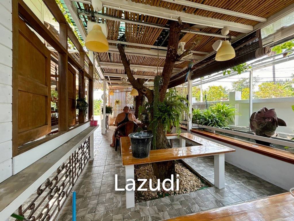 2 Bedrooms House with art gallery for sale