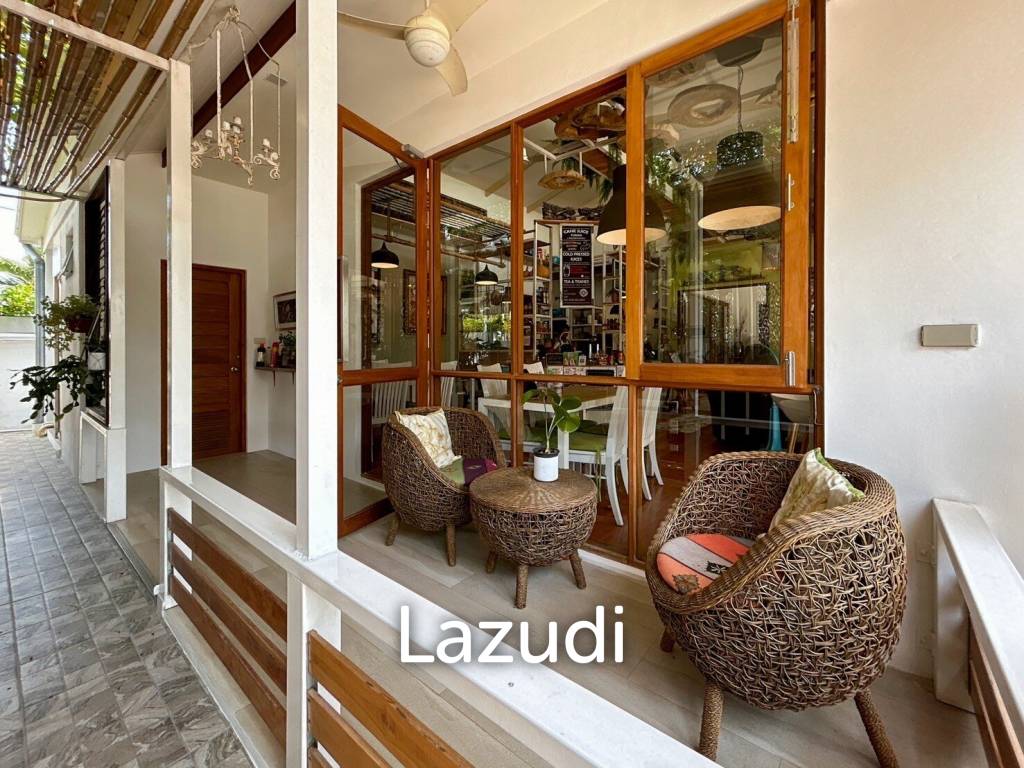 2 Bedrooms House with art gallery for sale