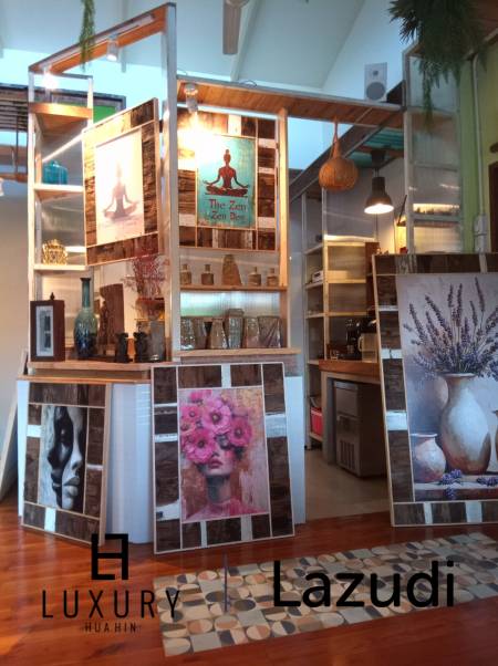 2 Bedrooms House with art gallery for sale