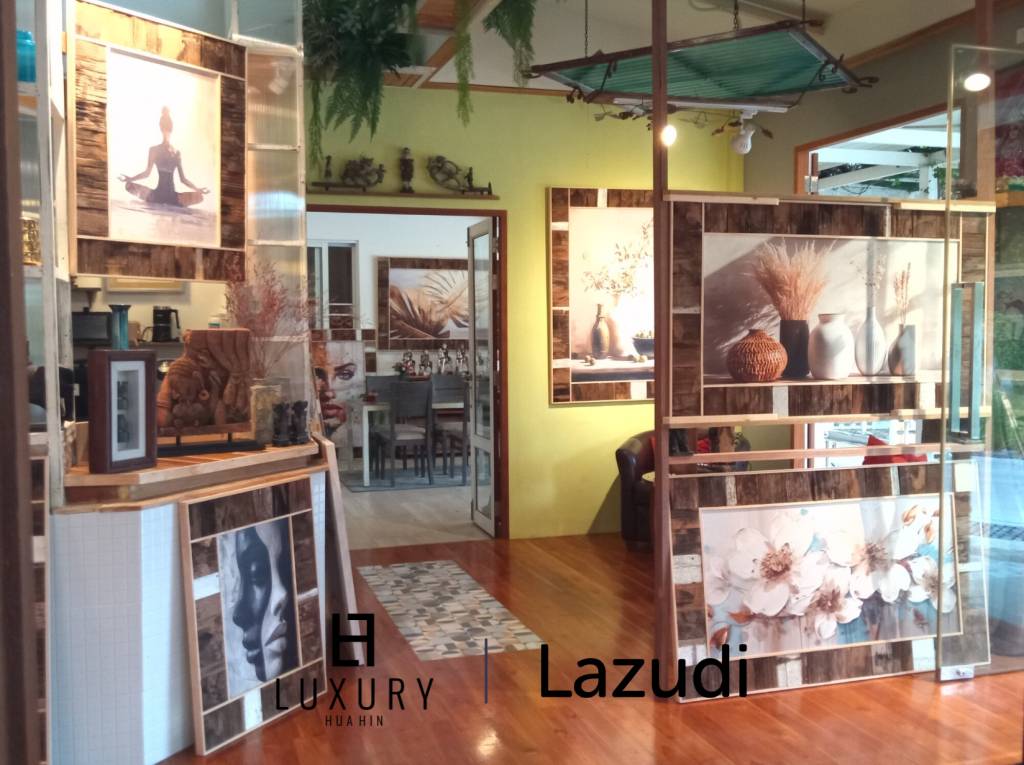 2 Bedrooms House with art gallery for sale