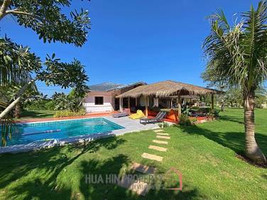 4 Bed Farm House For Sale With Guest House 6 Rai Land and Fishing Lake