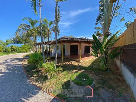 4 Bed Farm House For Sale With Guest House 6 Rai Land and Fishing Lake