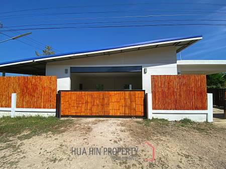 4 Bed Farm House For Sale With Guest House 6 Rai Land and Fishing Lake
