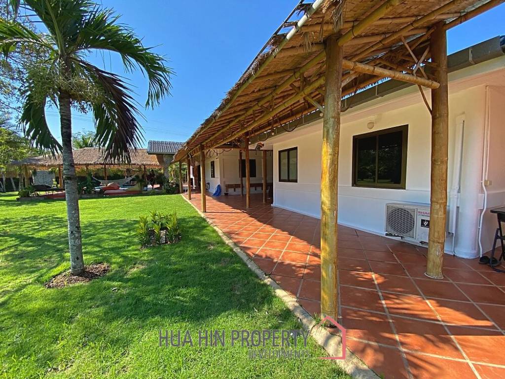 4 Bed Farm House For Sale With Guest House 6 Rai Land and Fishing Lake